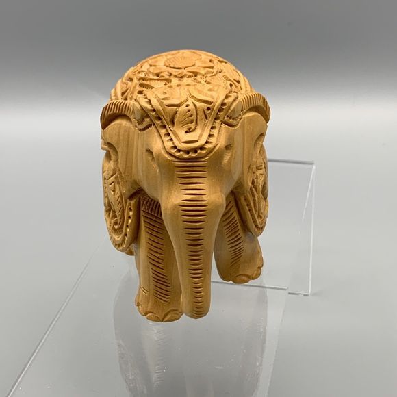 Beautiful Intricate Design Hand Carved Wood Elephant Figurine Wildlife Decor - Picture 2 of 10